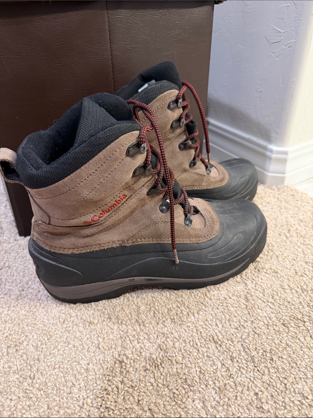 Men’s Columbia Tan and Black Insulated Winter Boots